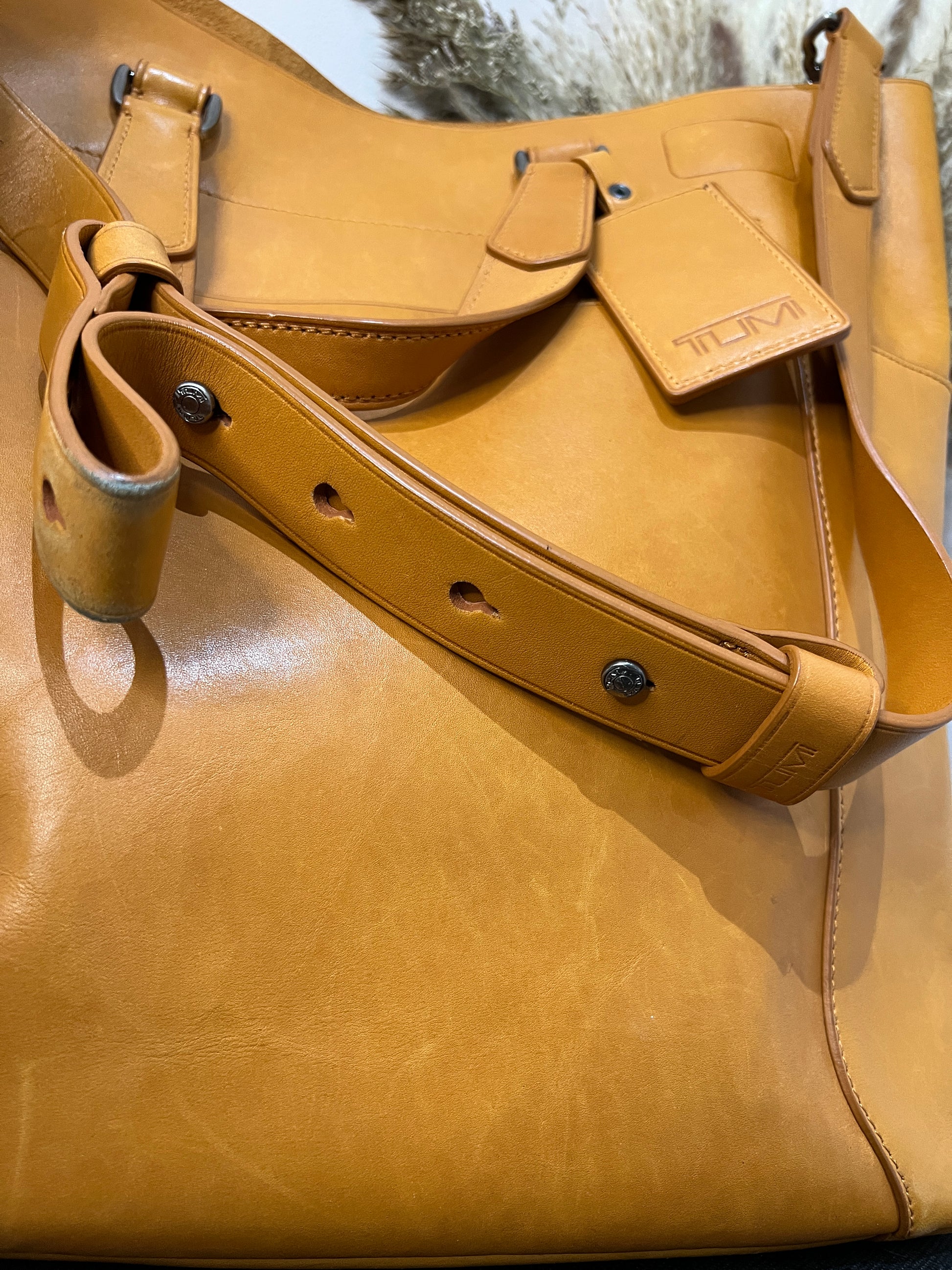 Tumi Orange Leather Travel Tote Bag - Second Edit