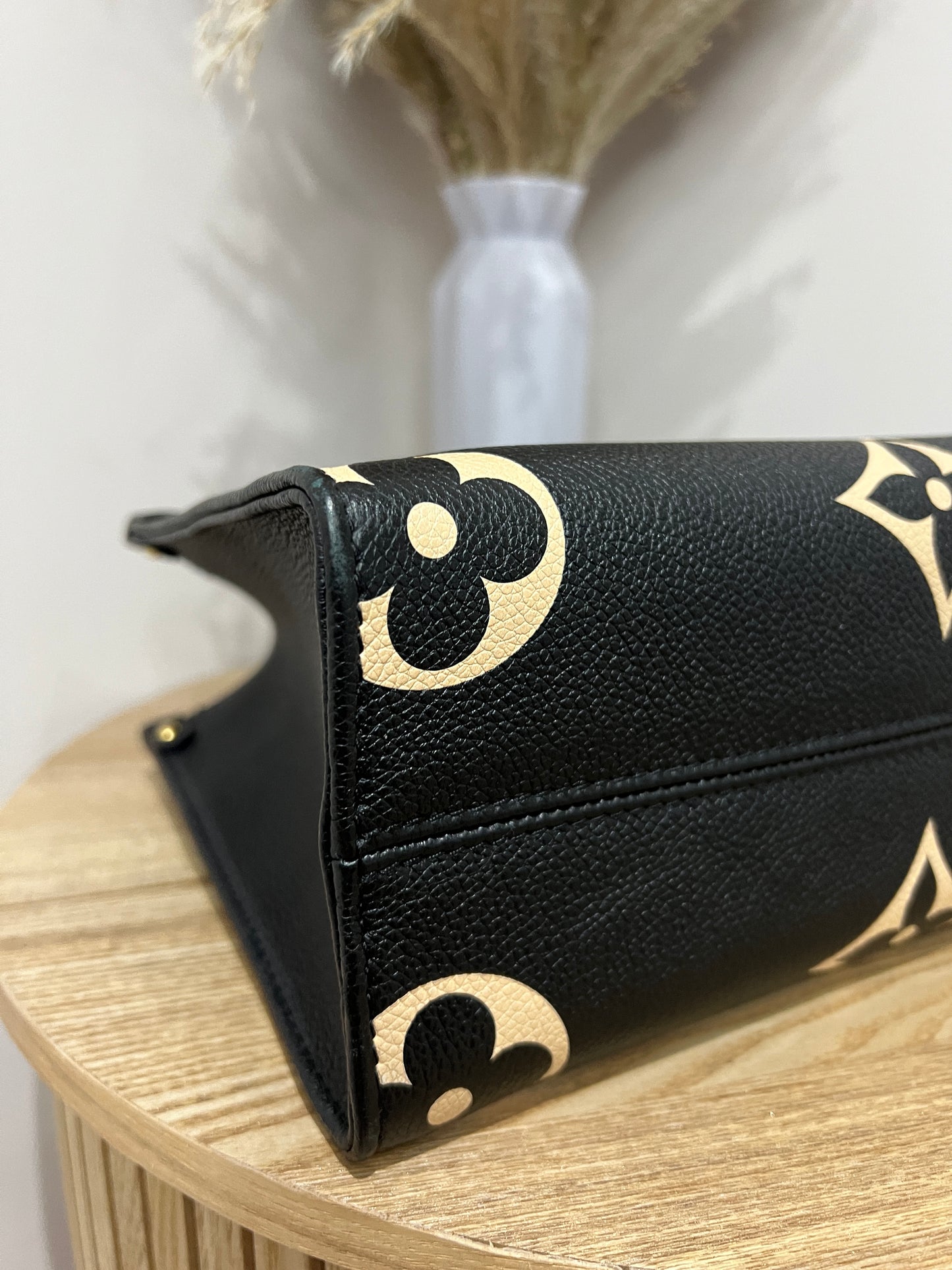 Louis Vuitton On The Go PM Tote - Second Edit