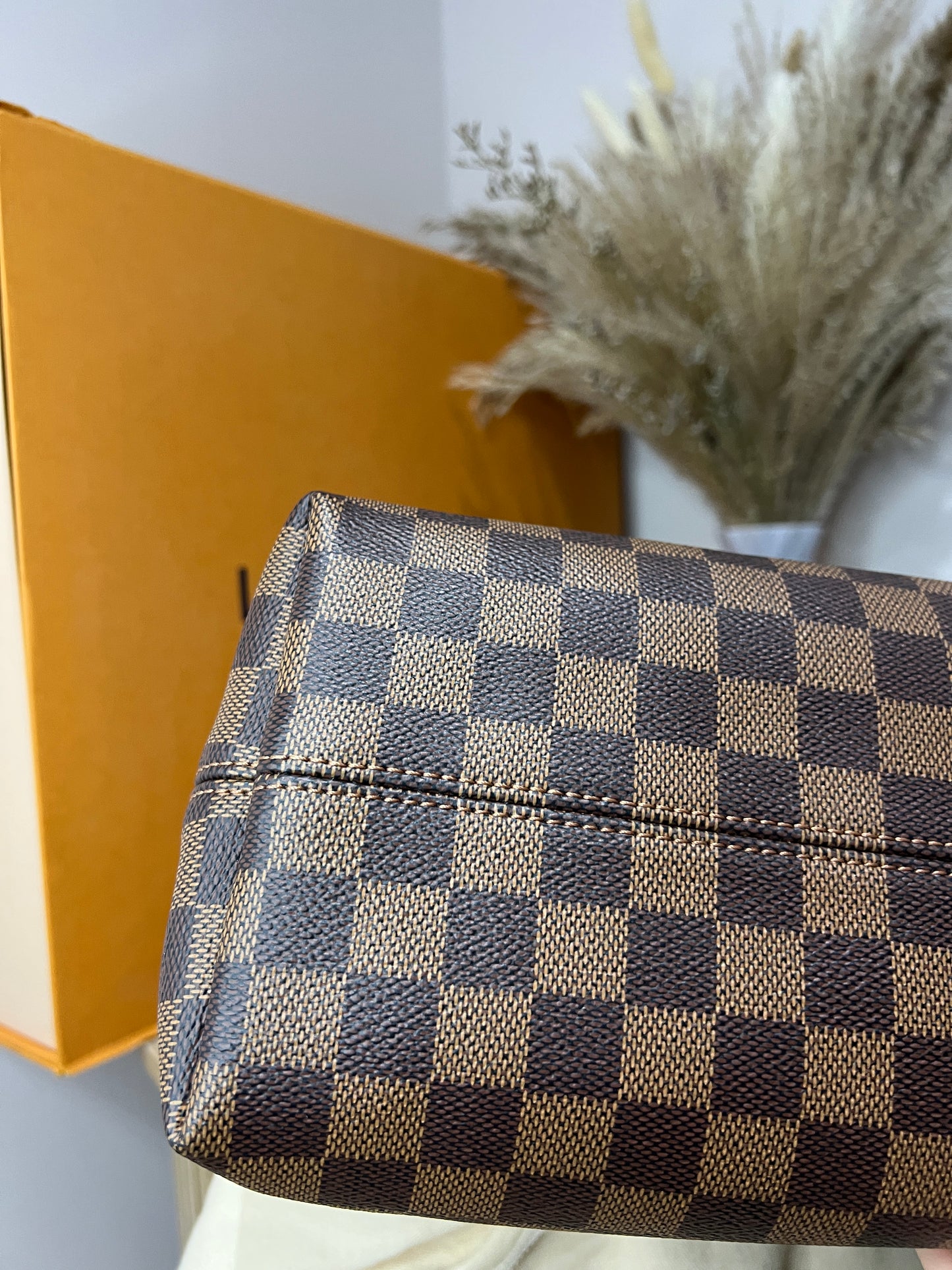 Louis Vuitton Graceful MM Tote in Damier Ebene
