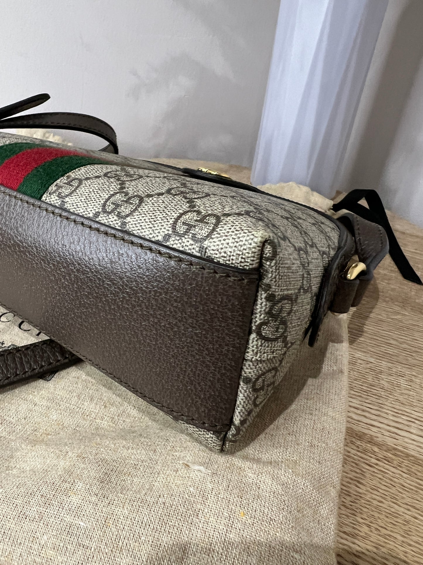 Gucci GG Supreme Small Ophidia Round Top Crossbody Bag