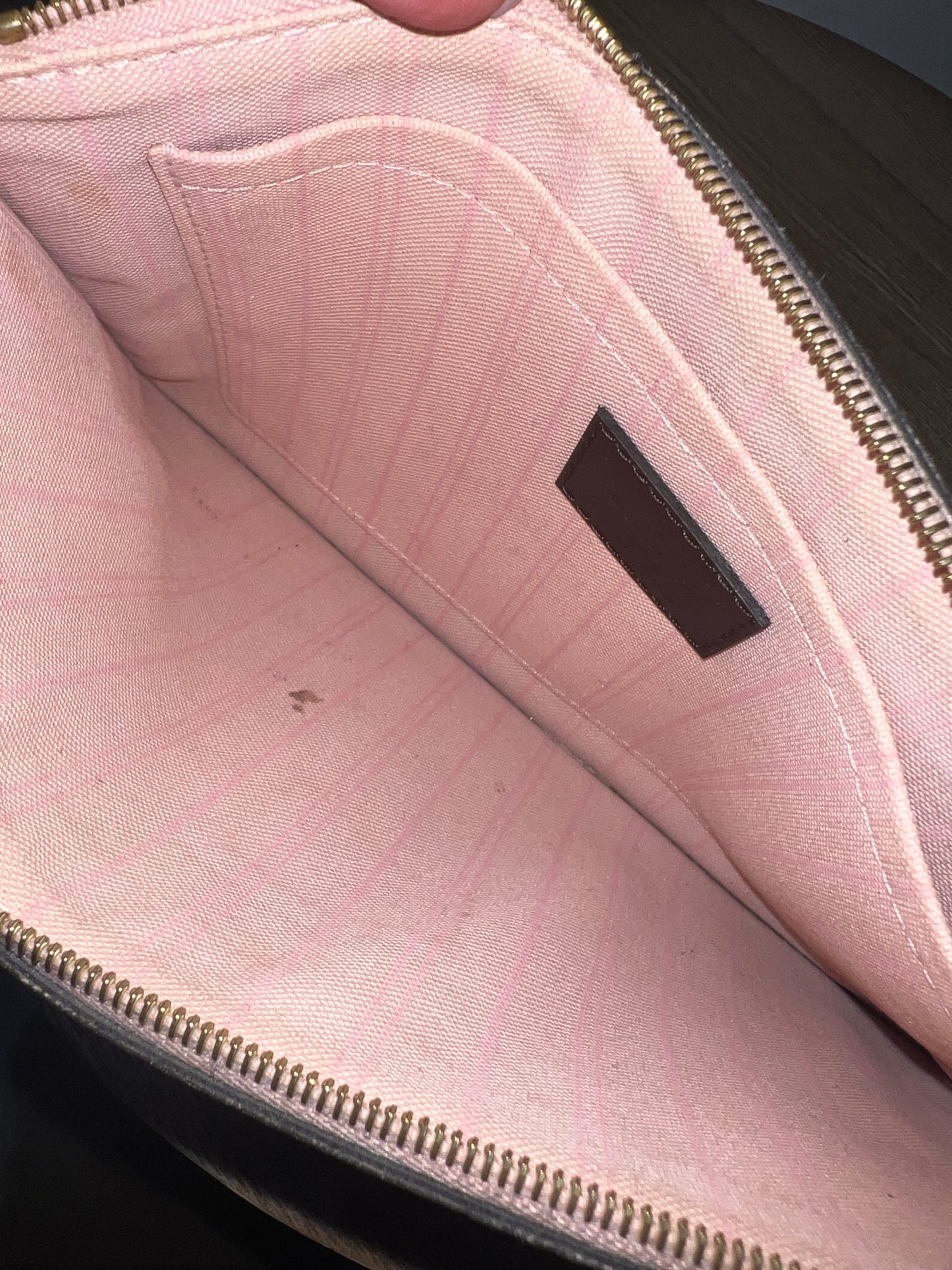Louis Vuitton Neverfull Pouch