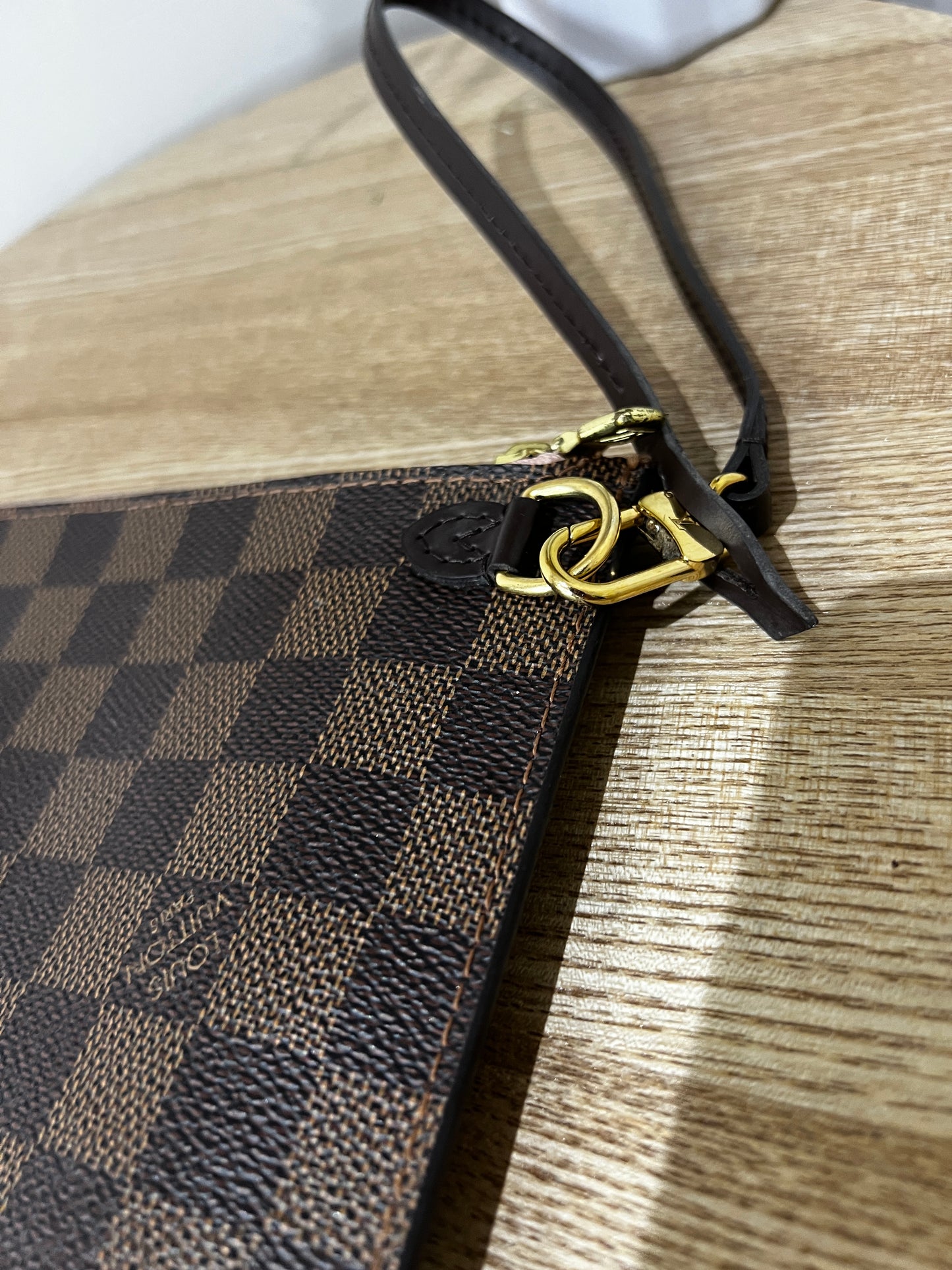 Louis Vuitton Neverfull Pouch