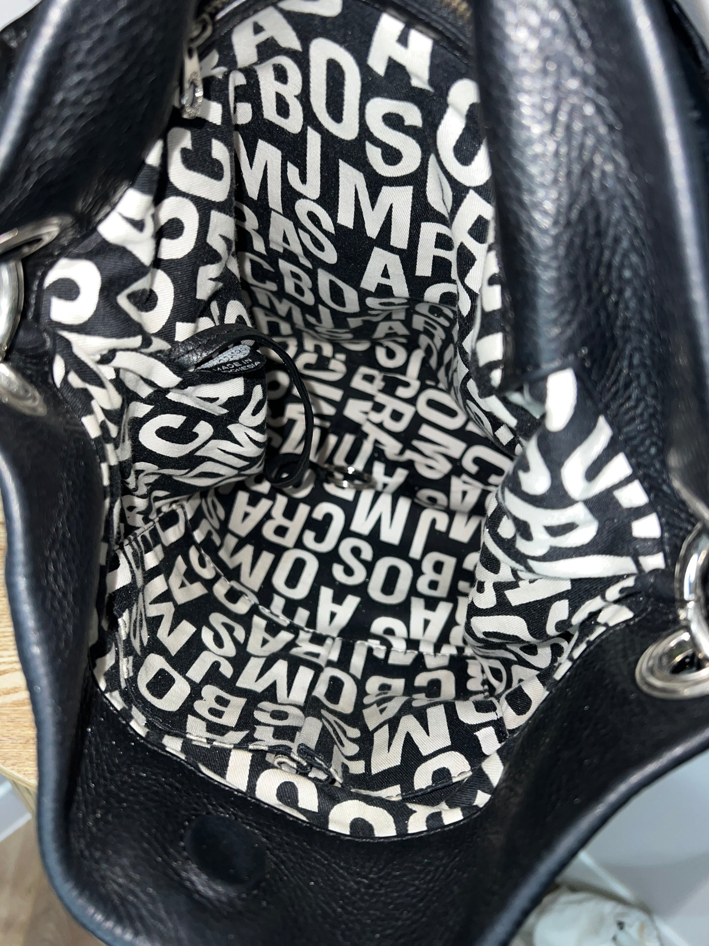 Marc Jacobs Too hot to handle black leather hobo bag