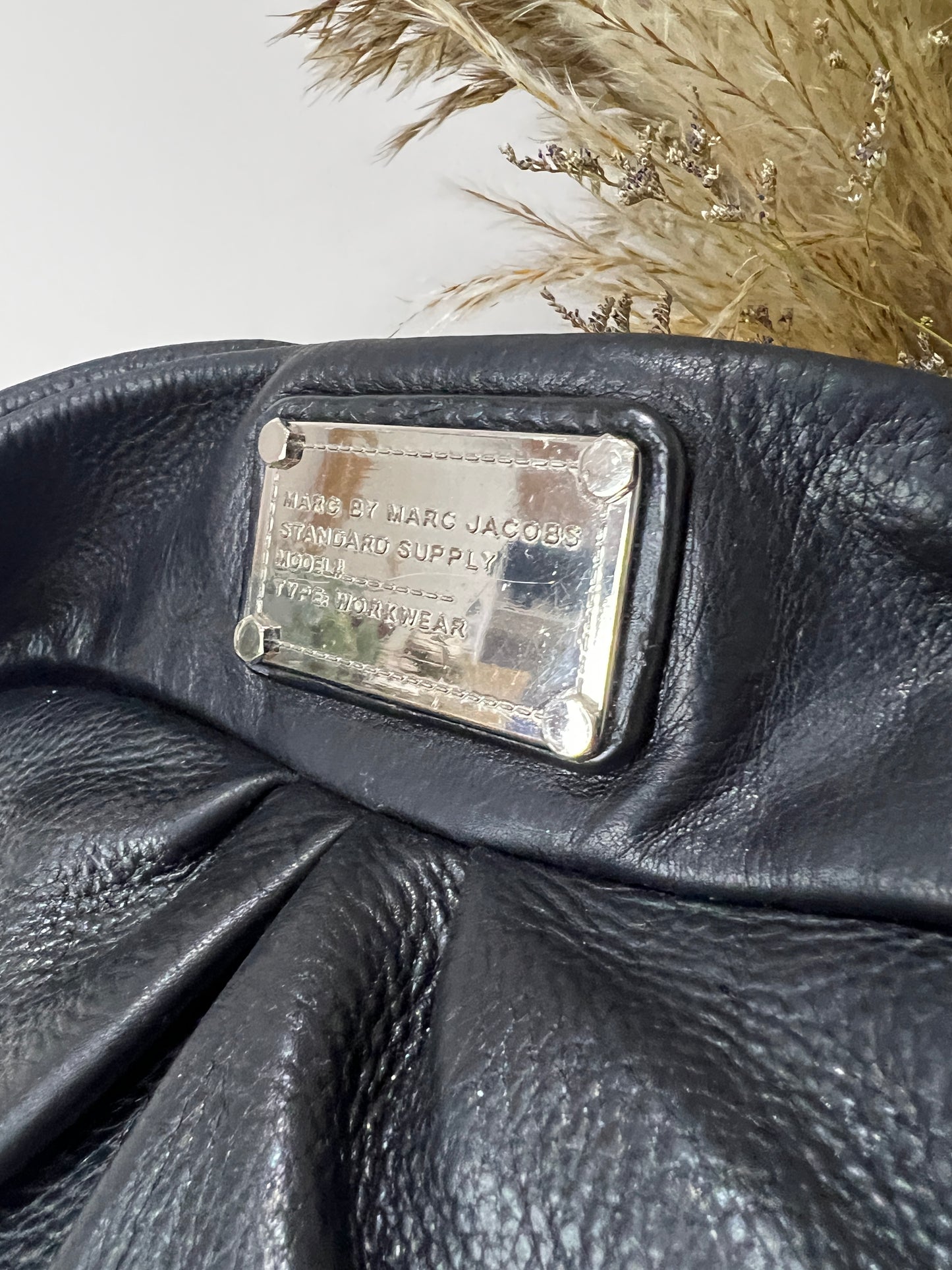 Marc Jacobs Too hot to handle black leather hobo bag