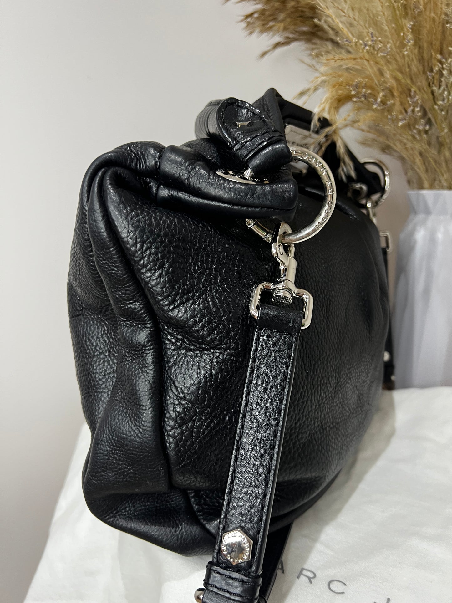 Marc Jacobs Too hot to handle black leather hobo bag
