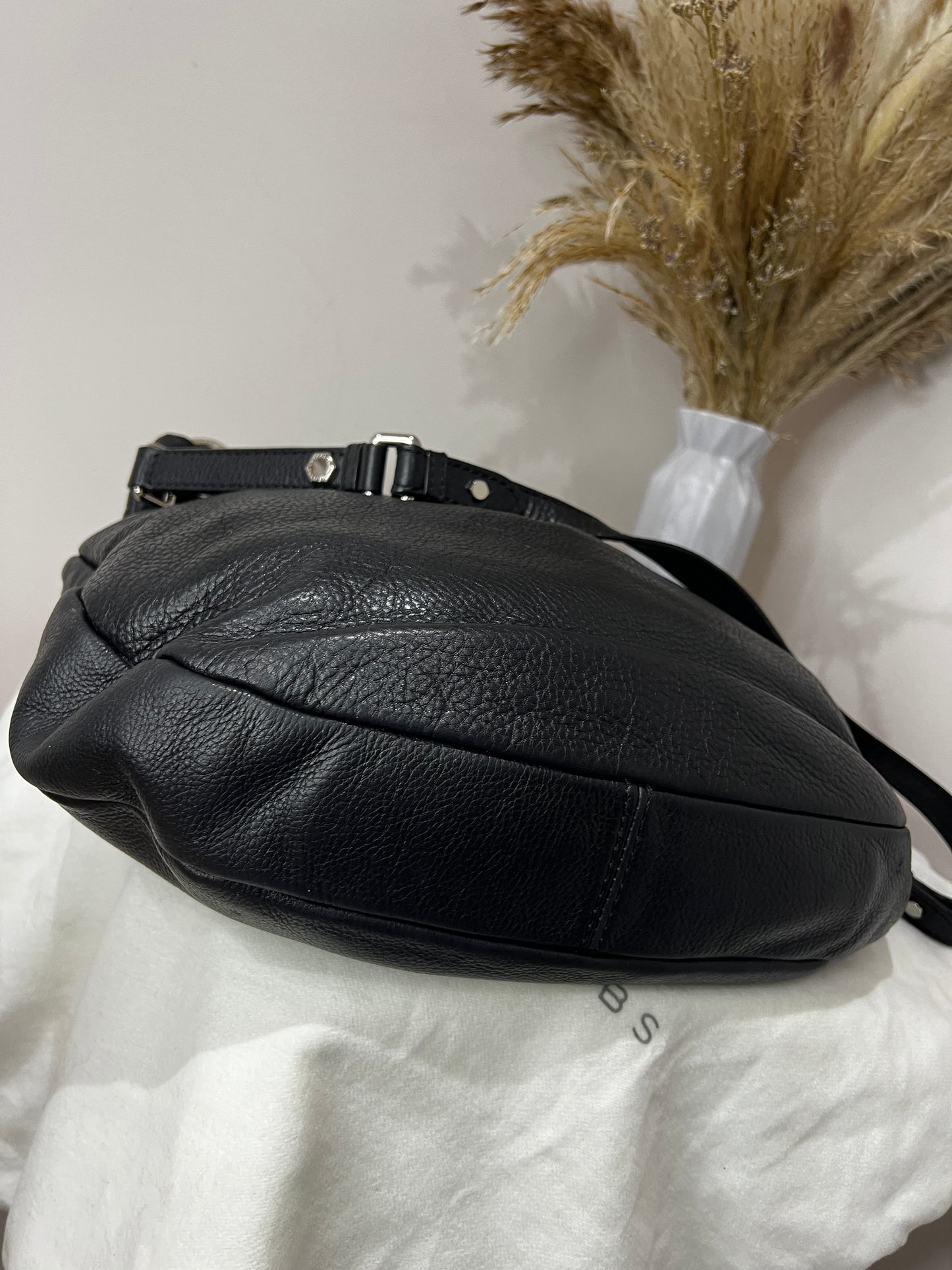 Marc Jacobs Too hot to handle black leather hobo bag
