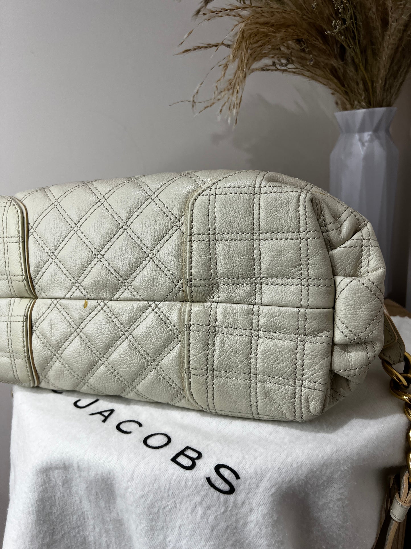 Marc Jacobs Boston Cream Leather Bag