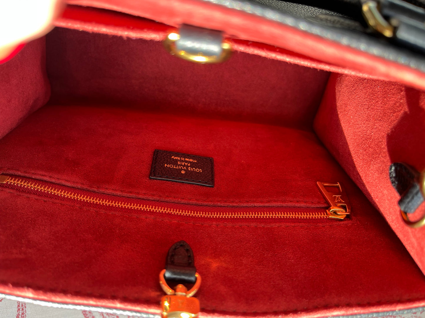 Louis Vuitton On The Go PM Tote - Second Edit