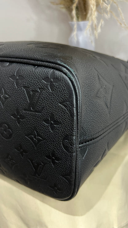 Louis Vuitton Black Monogram MM Neverfull